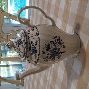 Coffee pot Indies Johnson Brothers English ironstone blue white transferware